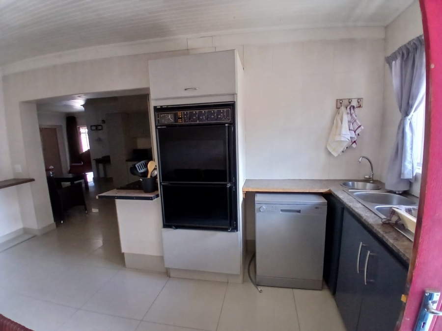 To Let 4 Bedroom Property for Rent in Fichardt Park Free State